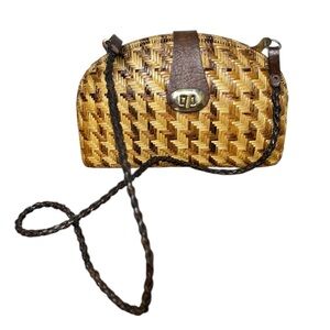 Vintage Woven Straw Crossbody Bag Leather Strap & Turnlock Closure